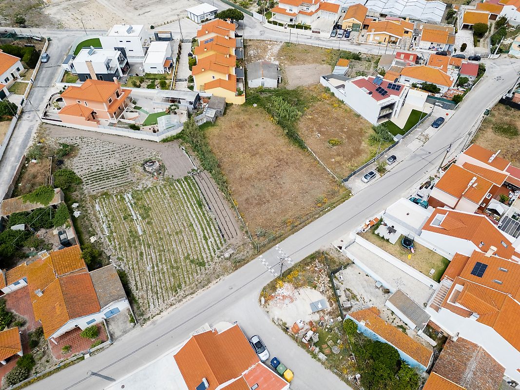 Land for sale in Torres Vedras, Portugal — €110,000