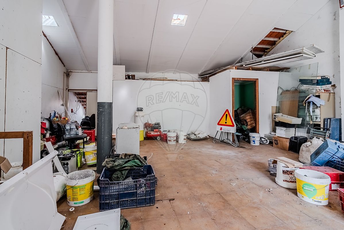 listing 121901144-275 picture-0