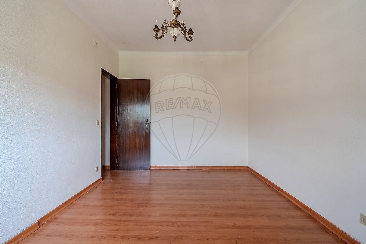 listing 121901144-275 picture-0