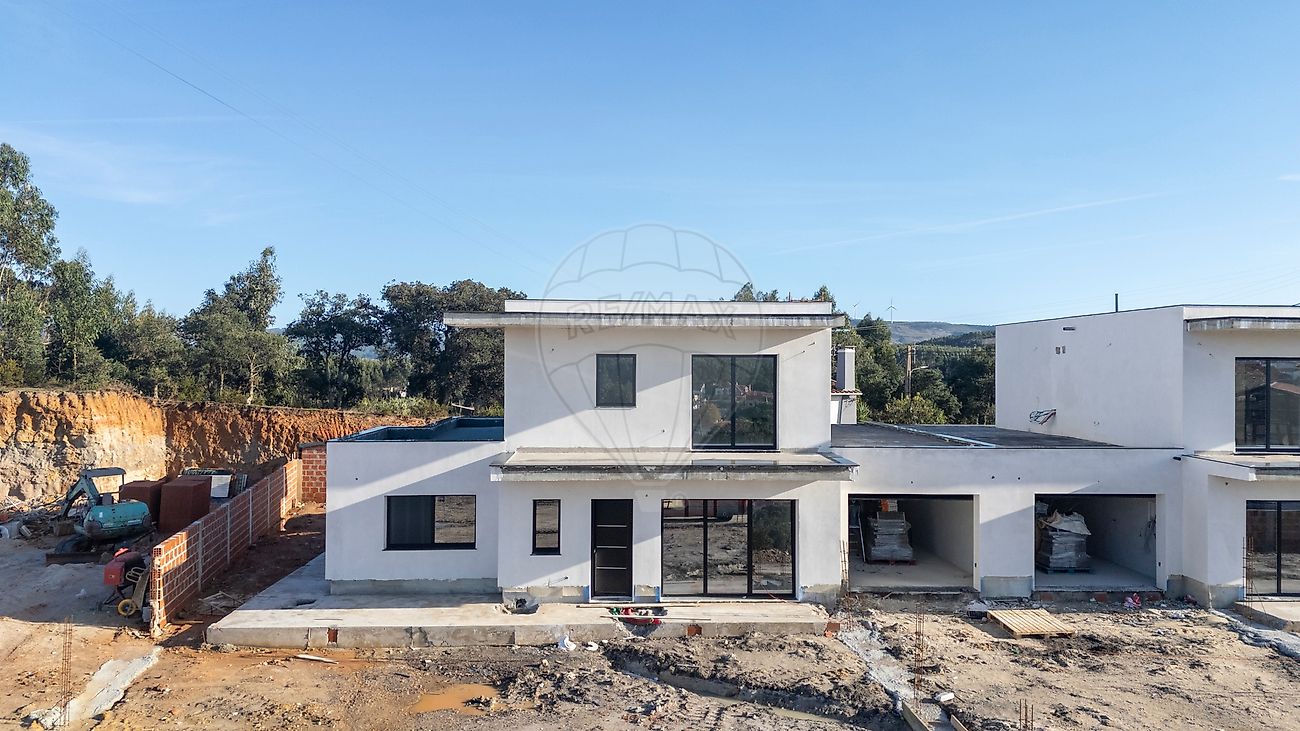 Moradia T3 à venda em Ramalhal, Torres Vedras — foto 2