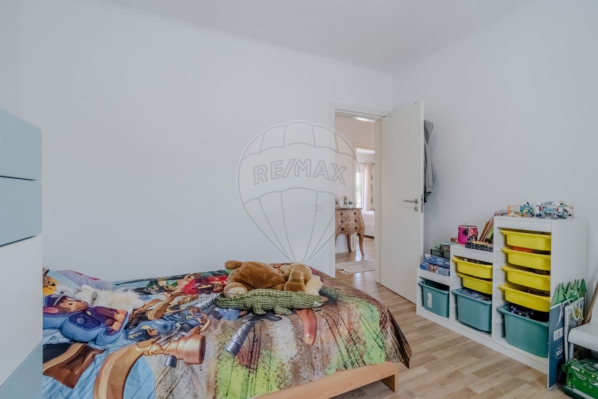 listing 121901144-282 picture-0