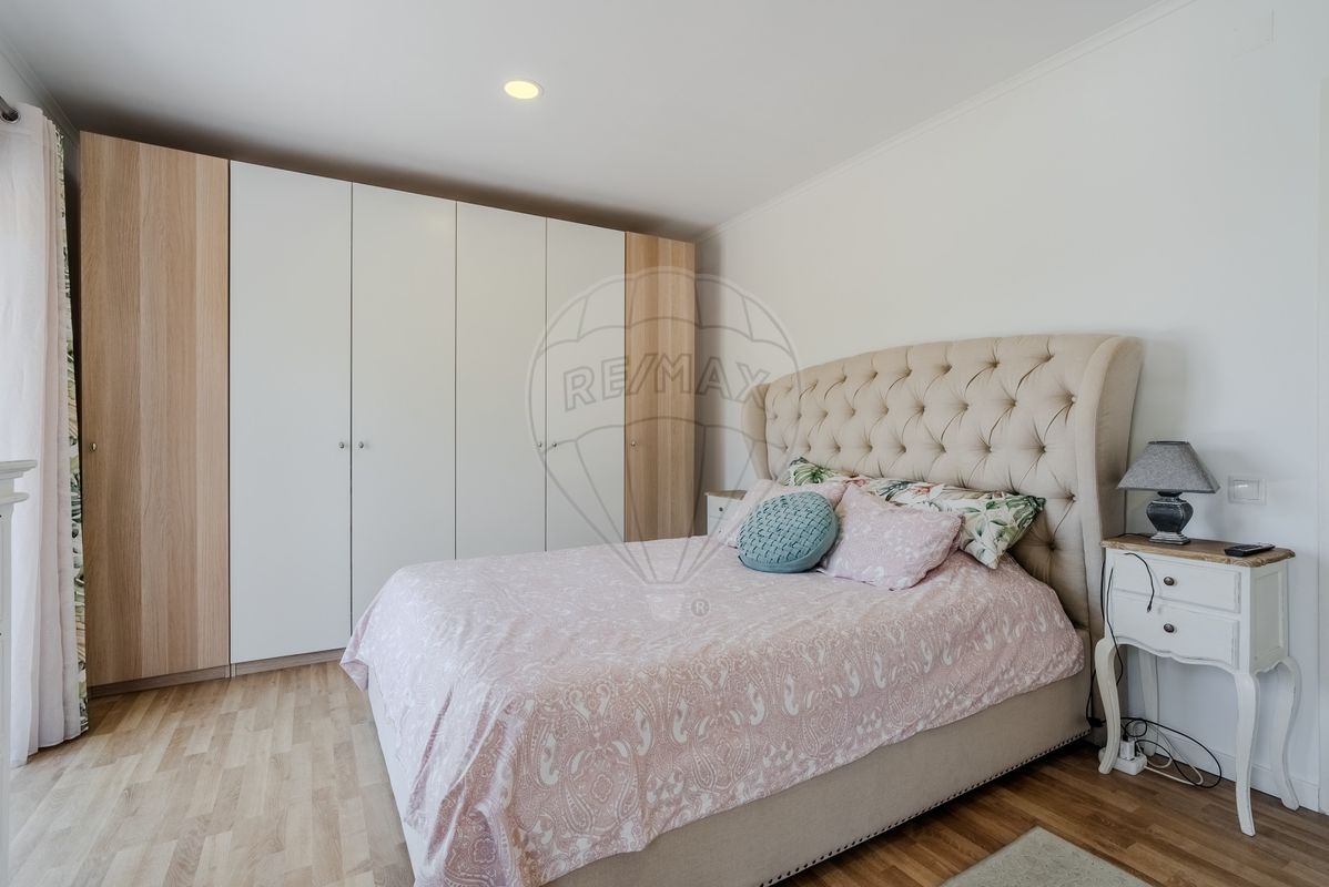 listing 121901144-282 picture-0