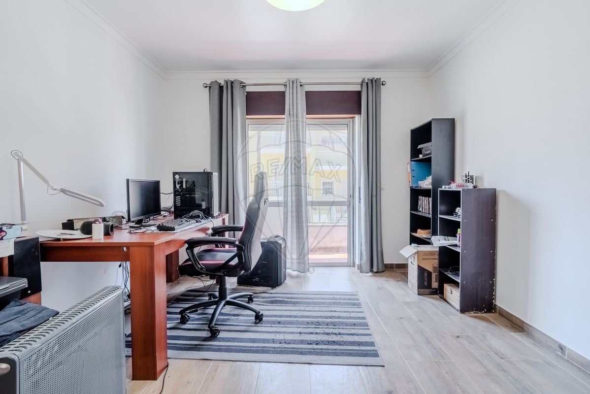 listing 121901144-288 picture-0