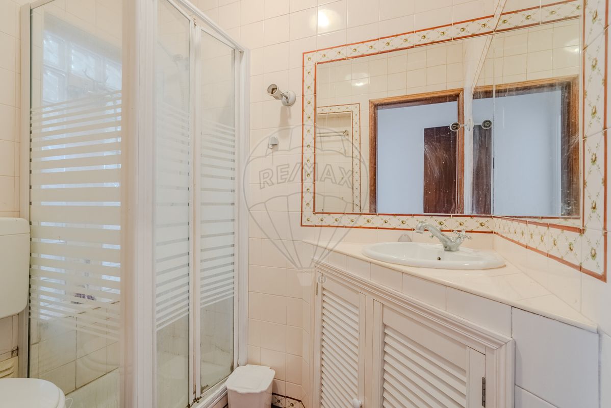 listing 121901144-288 picture-0