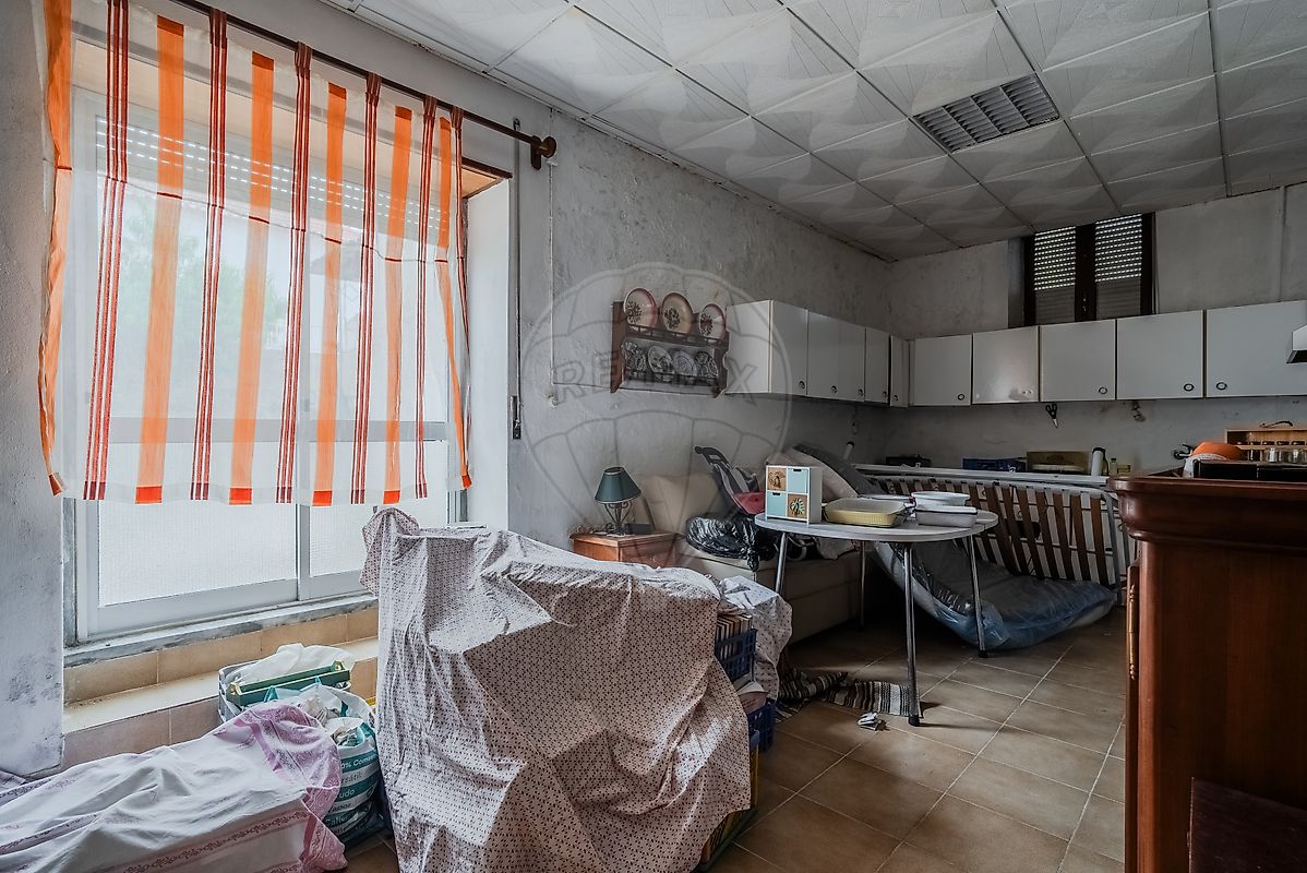 listing 121901144-289 picture-0
