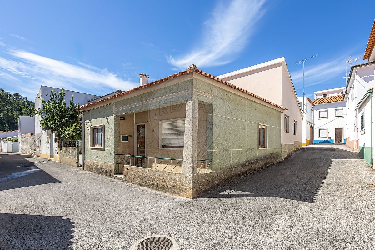Moradia T4 para venda