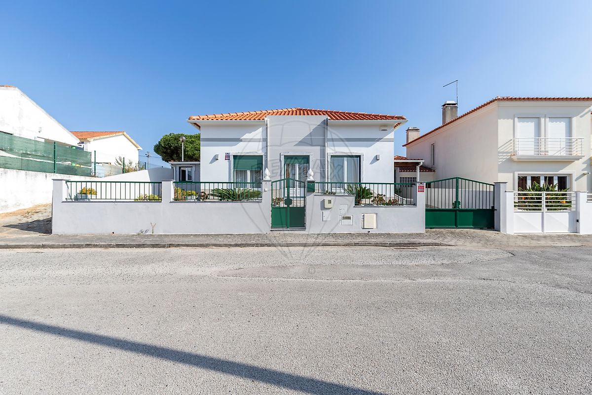 Moradia T4 para venda