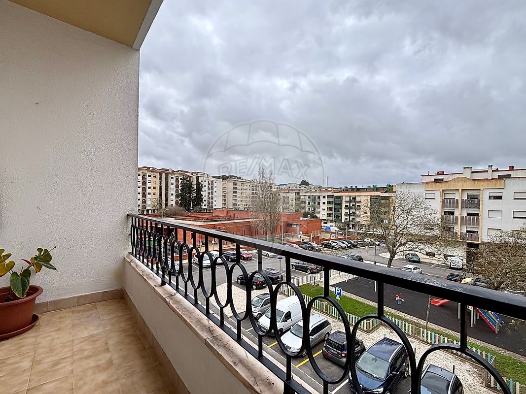 Apartamento T2 à venda em Sintra