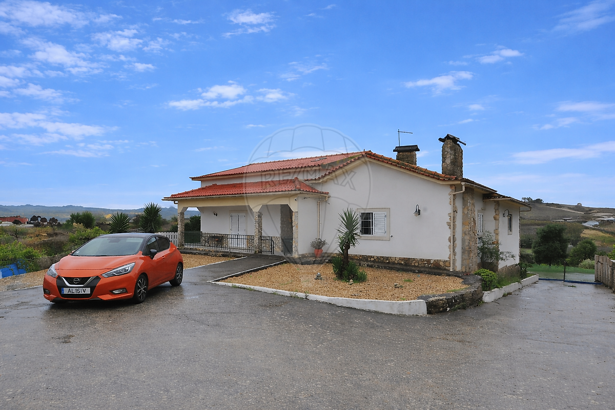 Moradia T4 à venda em Sobral de Monte Agraço