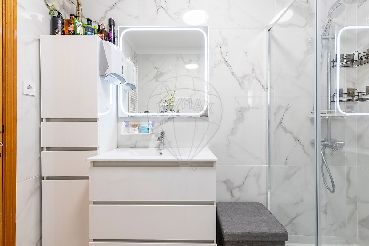 Apartamento T2 à venda em Torres Vedras (São Pedro, Santiago, Santa Maria do Castelo e São Miguel) e Matacães, Torres Vedras — foto 16