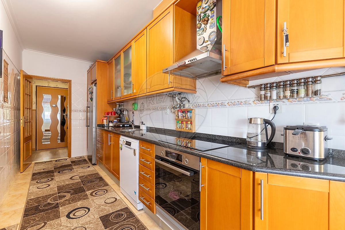 Apartamento T2 à venda em Torres Vedras (São Pedro, Santiago, Santa Maria do Castelo e São Miguel) e Matacães, Torres Vedras — foto 7