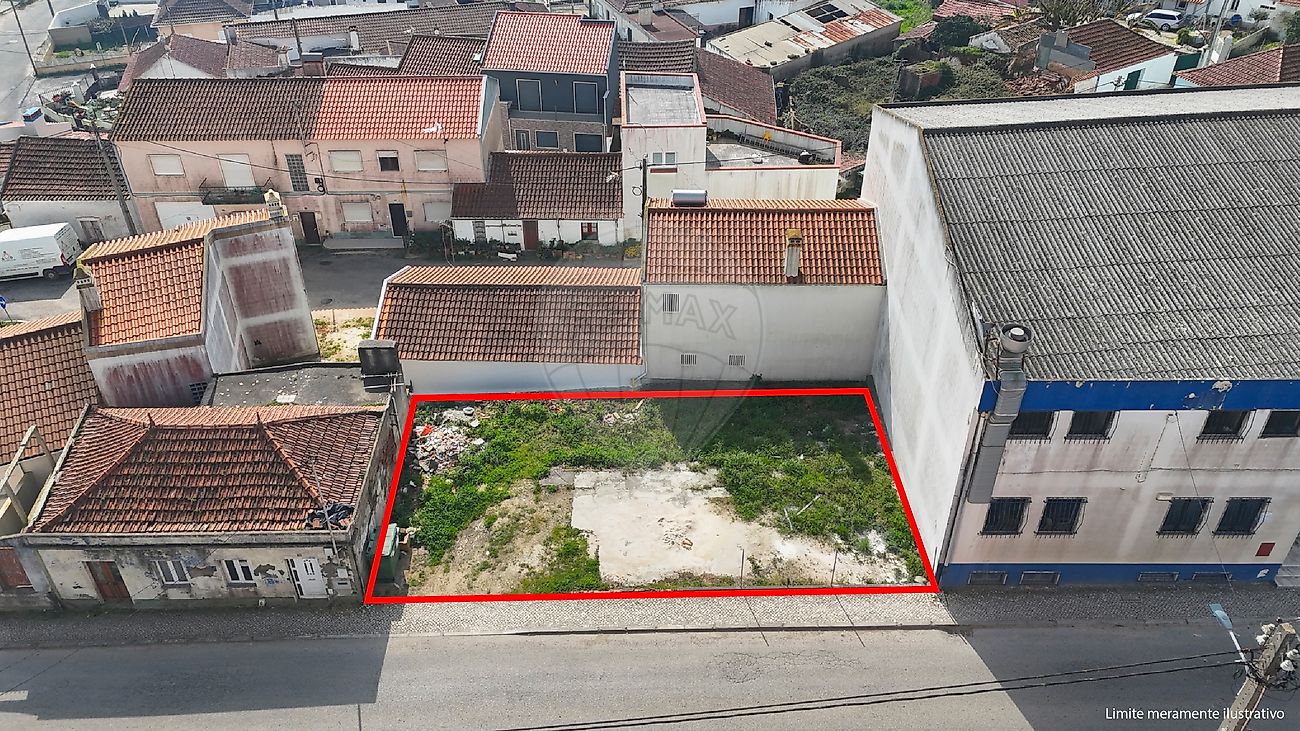 Terreno à venda em Torres Vedras