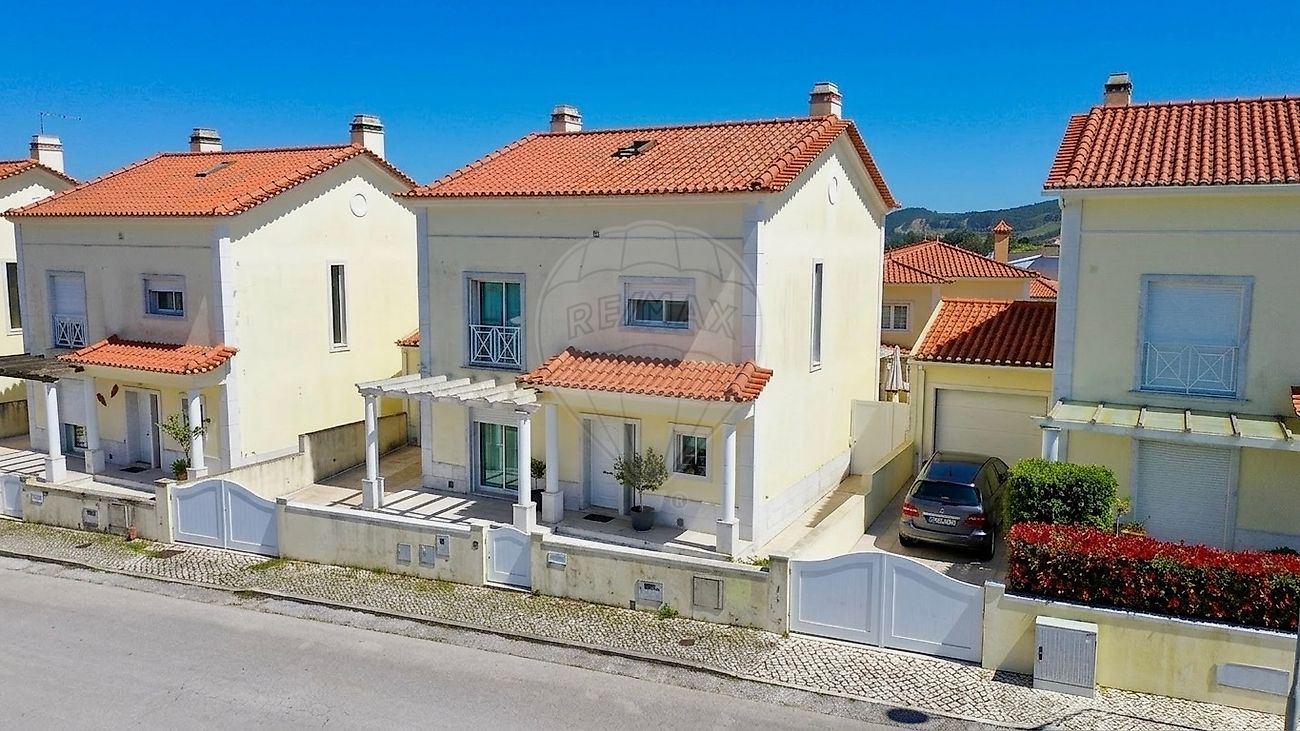 Moradia T3 à venda em Torres Vedras