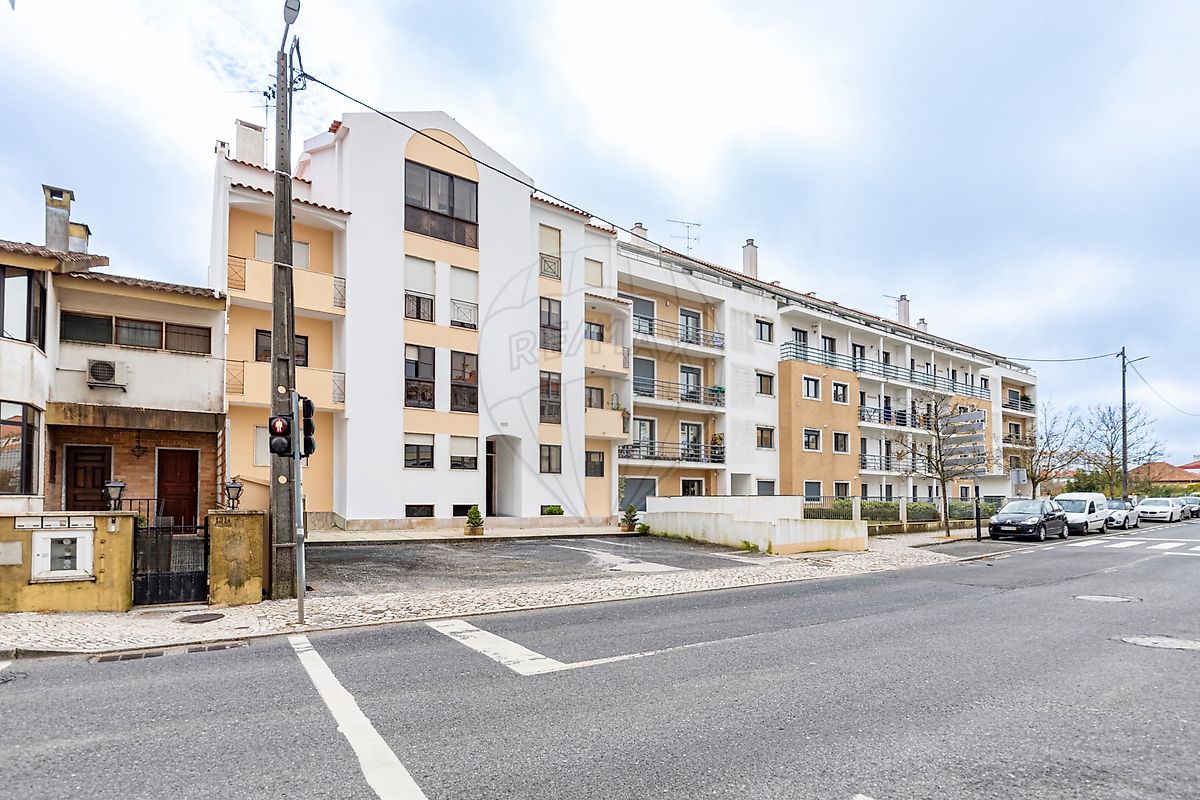 Apartamento T2 à venda em Sintra