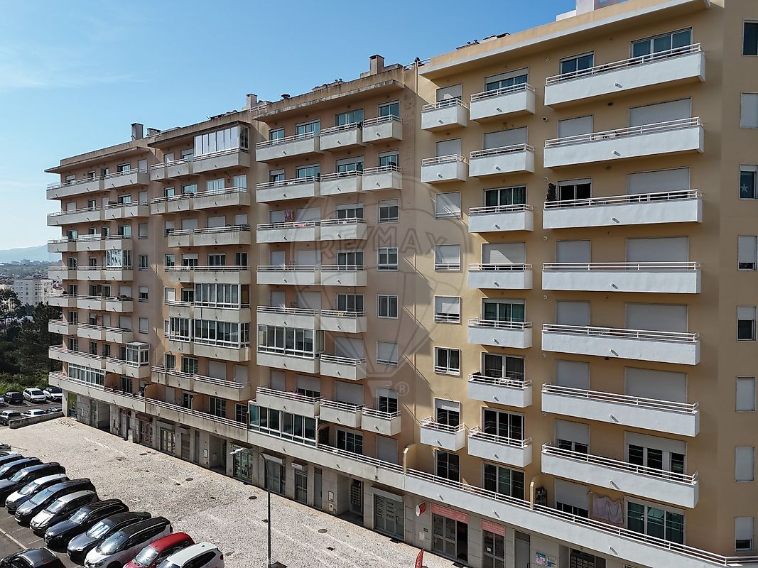 Apartamento T2 à venda em Sintra