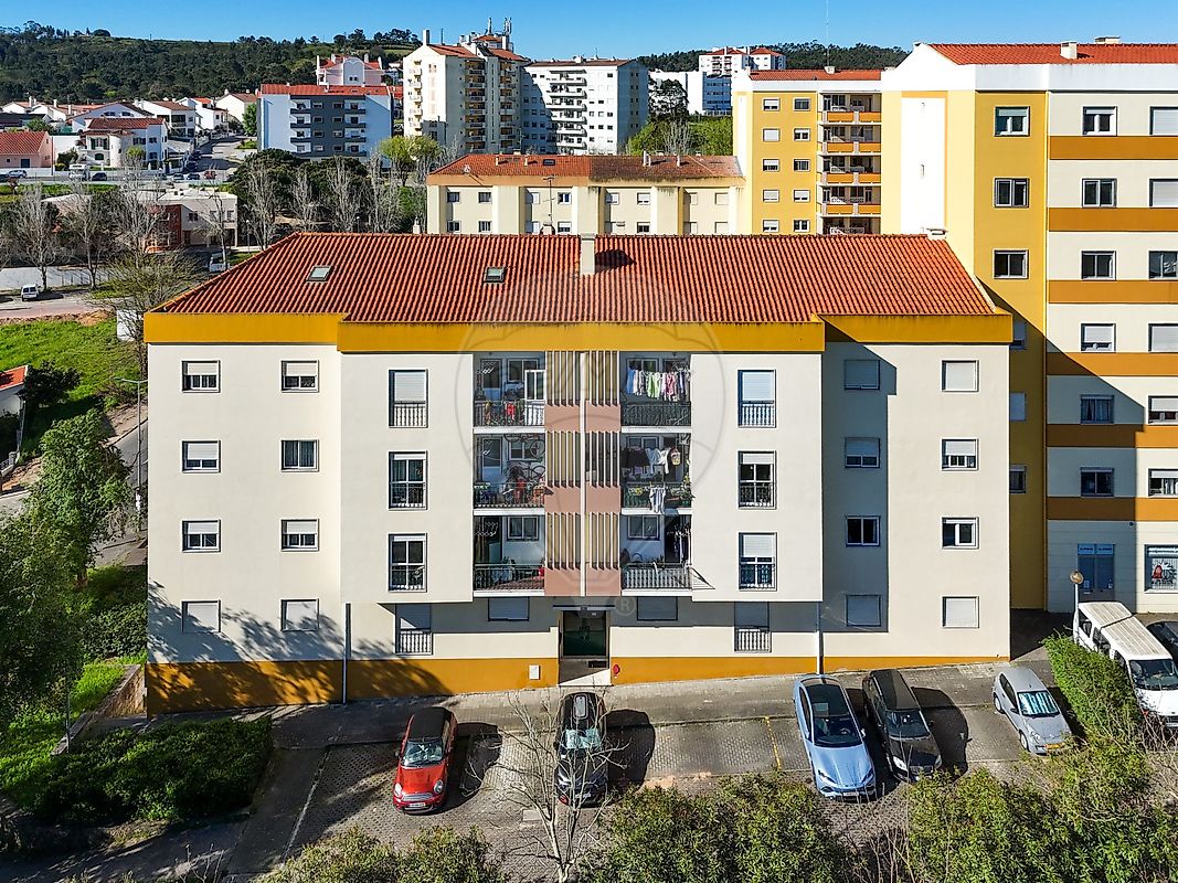 Apartamento T2 à venda em Torres Vedras