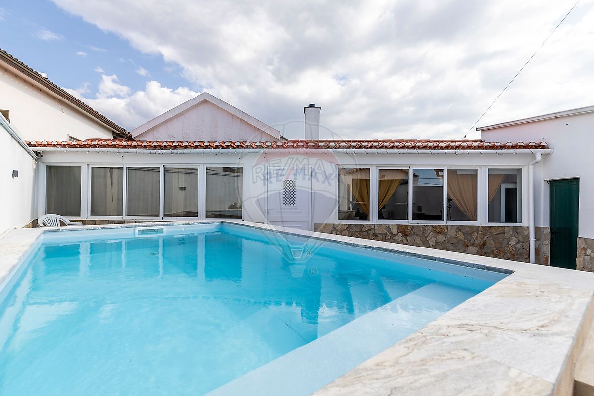 Moradia T4 à venda em Torres Vedras