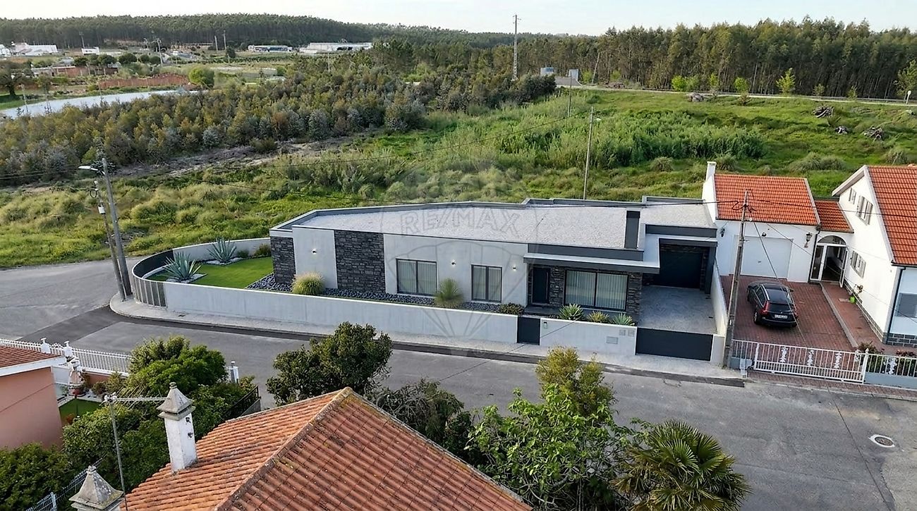 Moradia T3 à venda em Torres Vedras