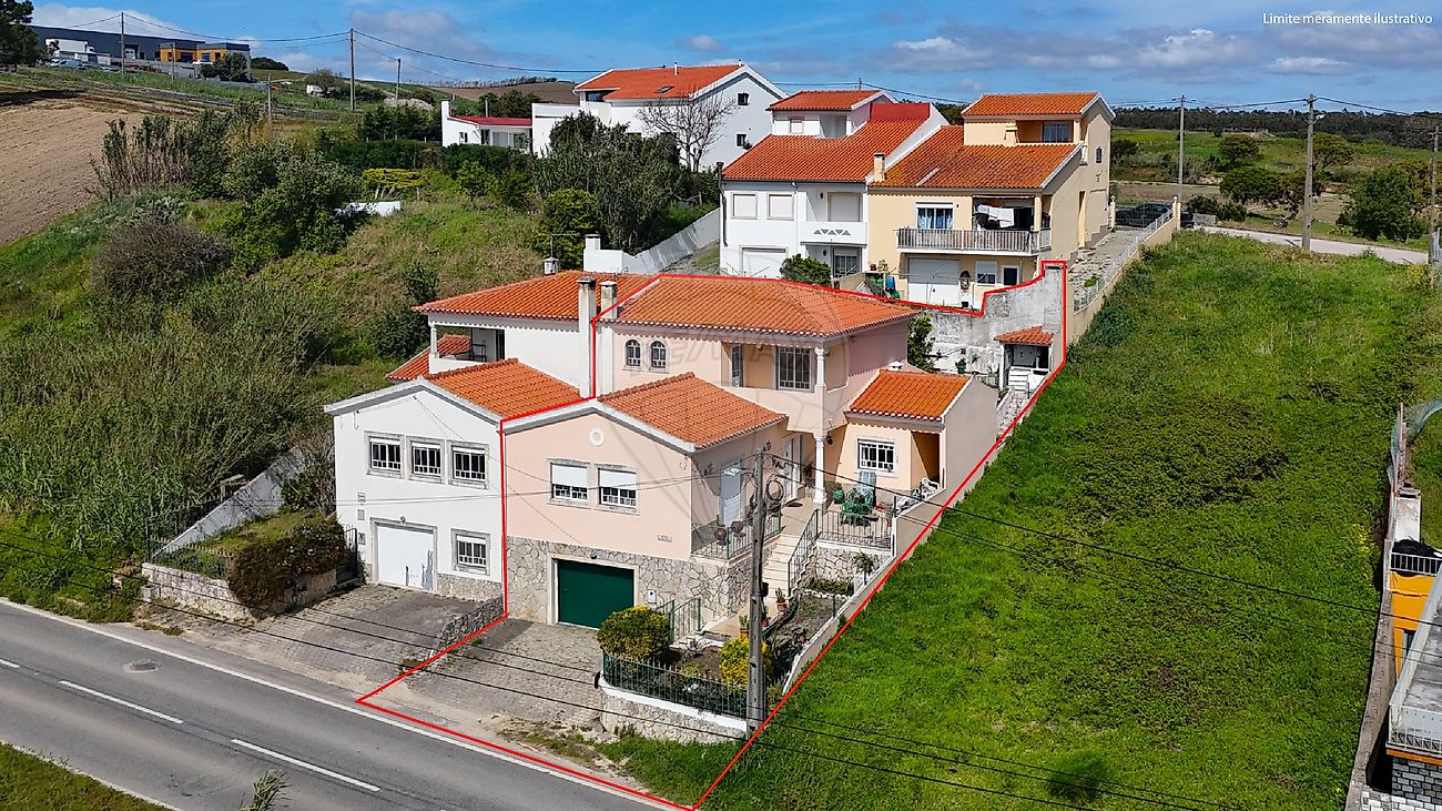 Moradia T4 à venda em Torres Vedras