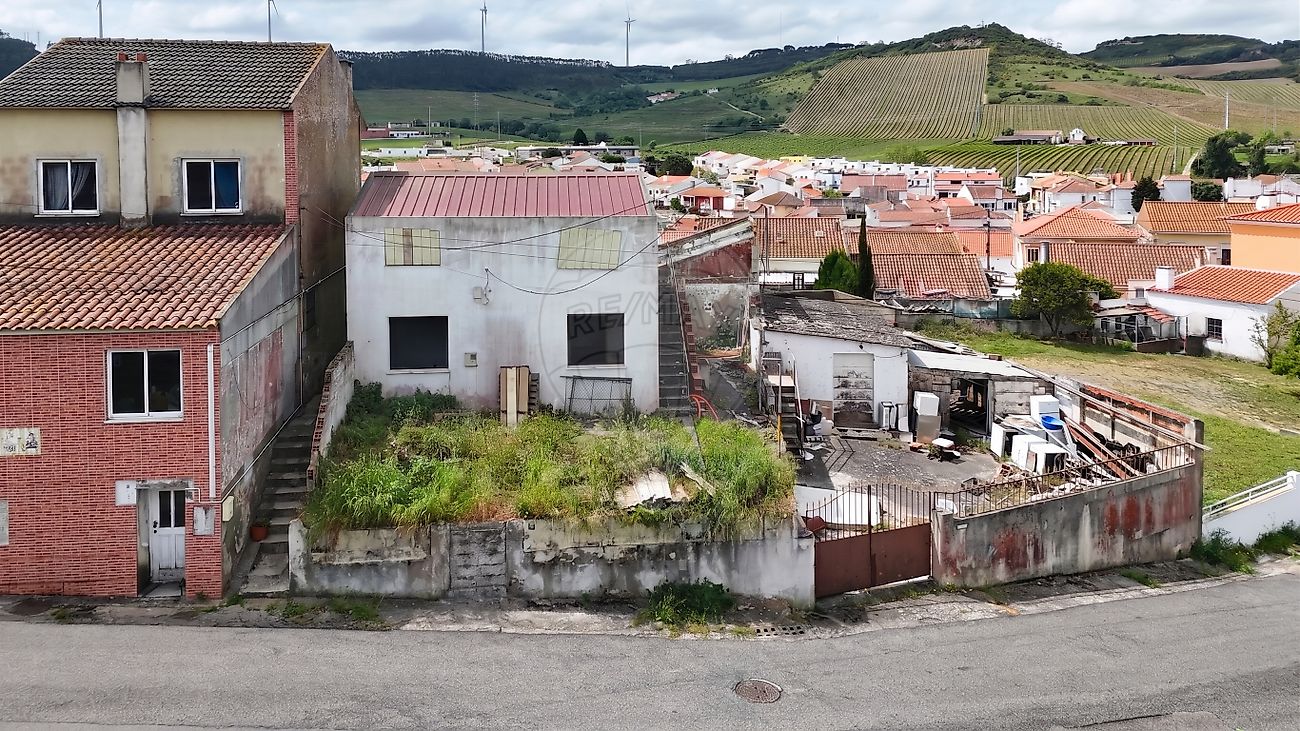 Moradia T2 à venda em Torres Vedras
