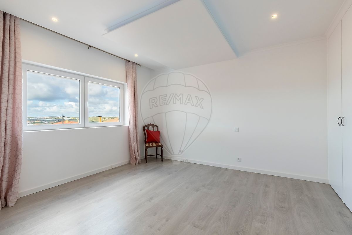 Moradia T4 à venda em São Pedro da Cadeira, Torres Vedras — foto 17