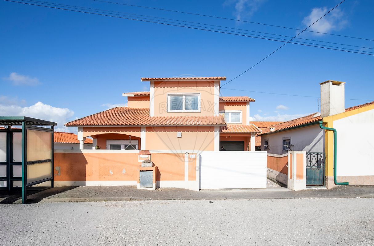 Moradia T4 à venda em Torres Vedras
