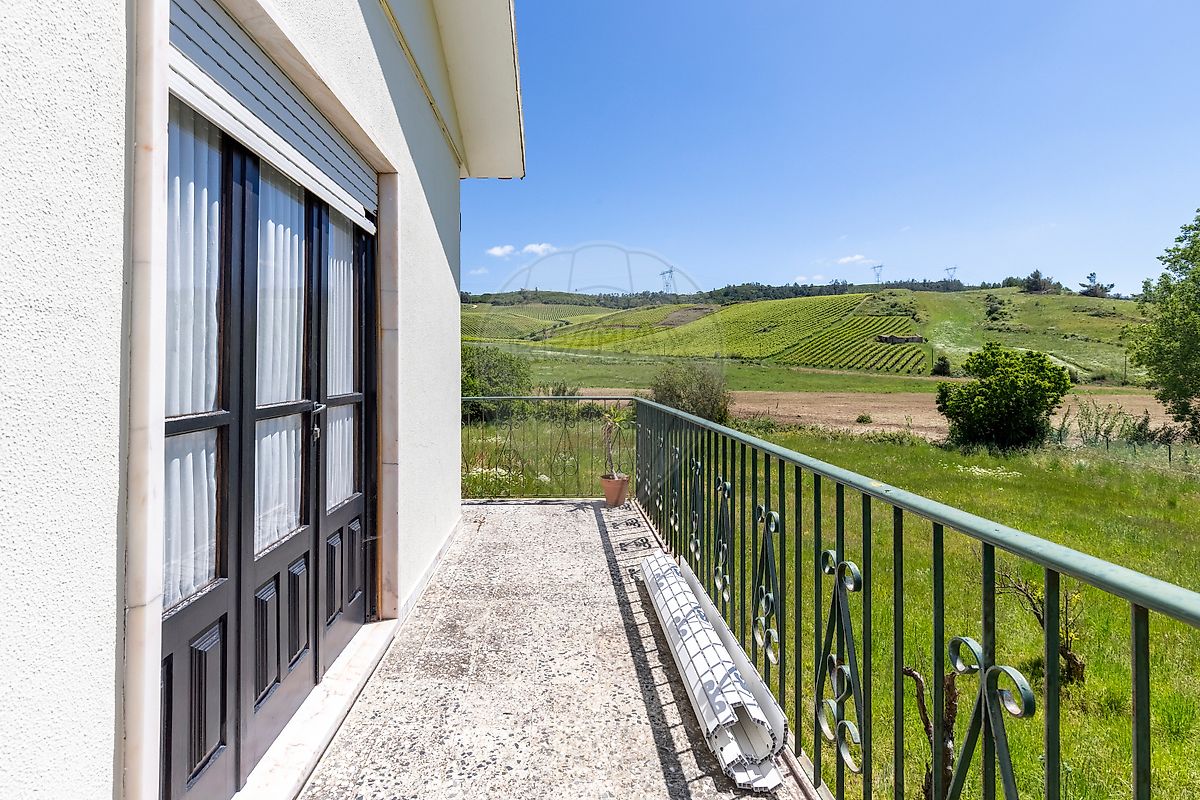 Moradia T3 à venda em Torres Vedras (São Pedro, Santiago, Santa Maria do Castelo e São Miguel) e Matacães, Torres Vedras — foto 32