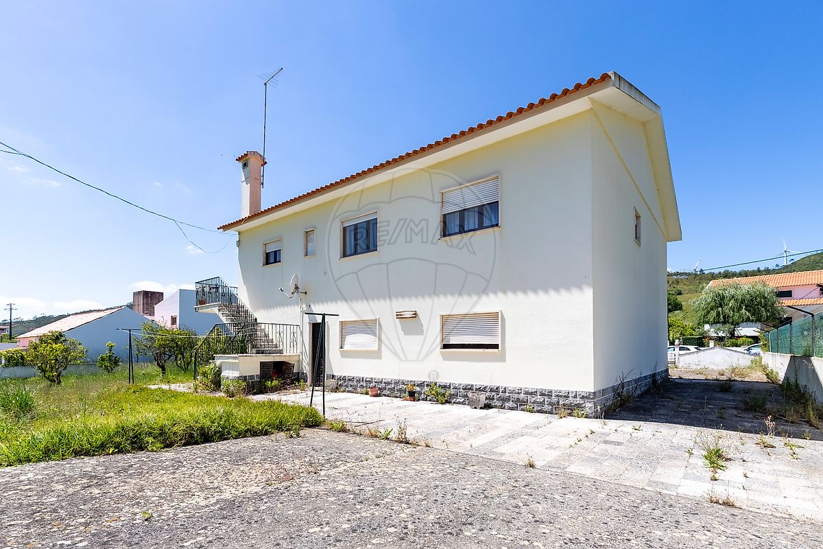 Moradia T3 à venda em Torres Vedras (São Pedro, Santiago, Santa Maria do Castelo e São Miguel) e Matacães, Torres Vedras — foto 33