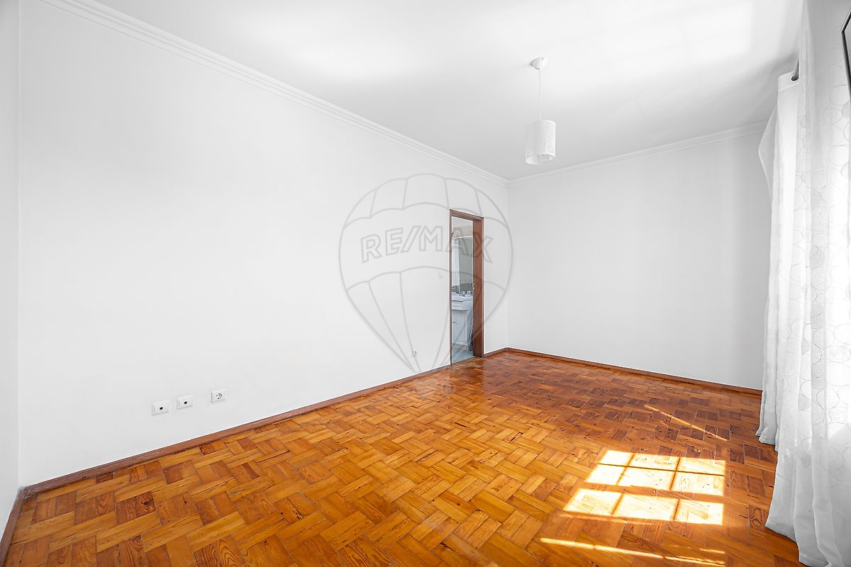 Moradia T5 à venda em Torres Vedras (São Pedro, Santiago, Santa Maria do Castelo e São Miguel) e Matacães, Torres Vedras — foto 18