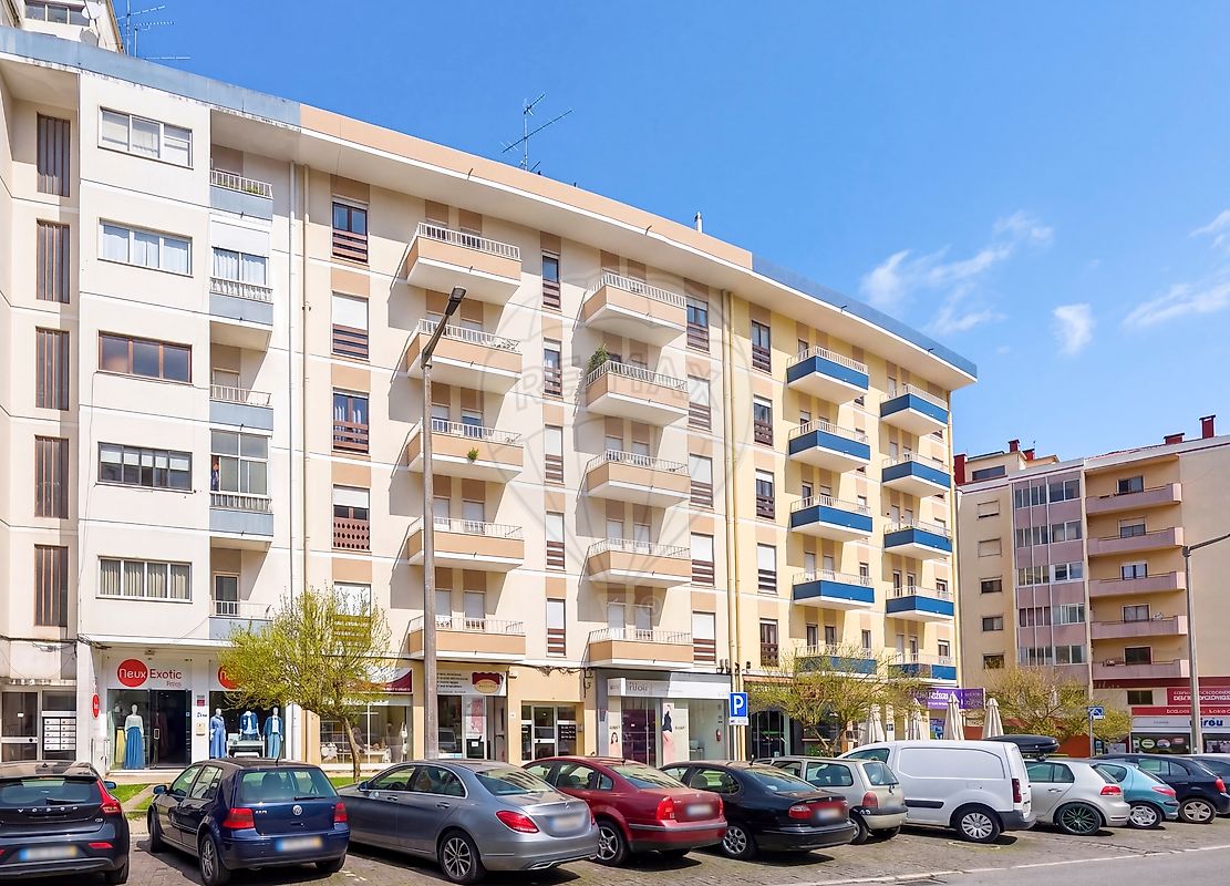 Apartamento T5 à venda em Torres Vedras
