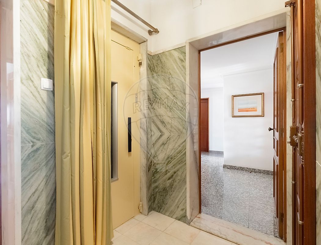 Apartamento T5 à venda em Torres Vedras (São Pedro, Santiago, Santa Maria do Castelo e São Miguel) e Matacães, Torres Vedras — foto 20