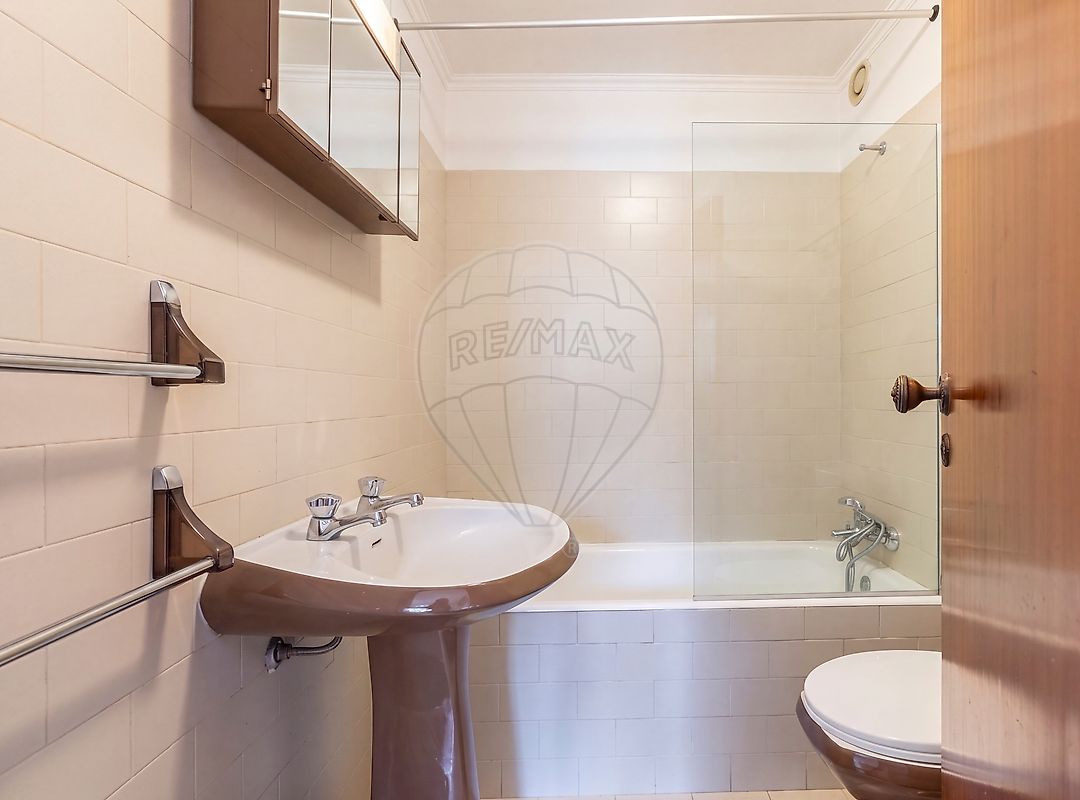 Apartamento T1 à venda em Torres Vedras (São Pedro, Santiago, Santa Maria do Castelo e São Miguel) e Matacães, Torres Vedras — foto 8