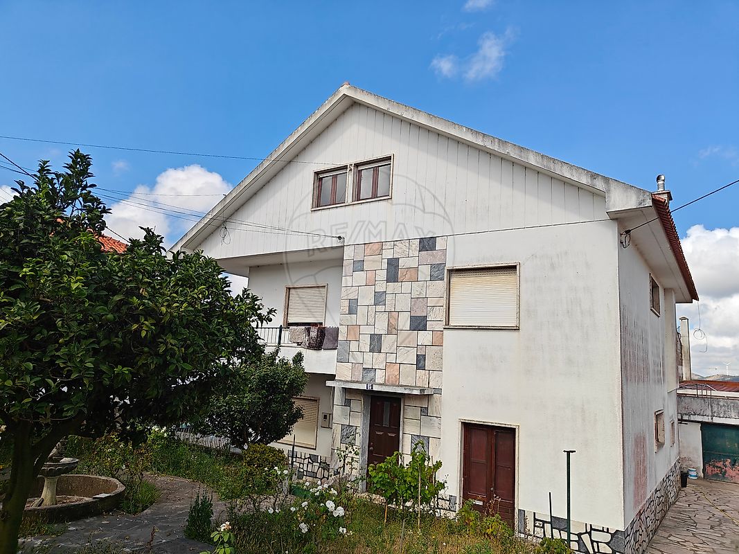Apartamento T2 à venda em Sobral de Monte Agraço