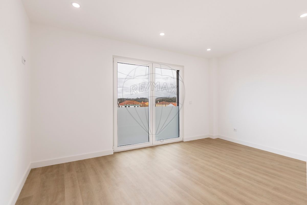 Apartamento T3 à venda em Torres Vedras (São Pedro, Santiago, Santa Maria do Castelo e São Miguel) e Matacães, Torres Vedras — foto 12
