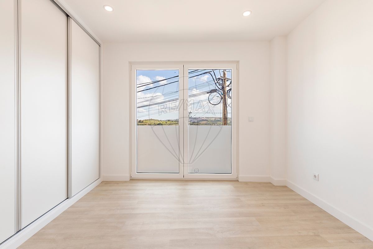 Apartamento T2 à venda em Torres Vedras (São Pedro, Santiago, Santa Maria do Castelo e São Miguel) e Matacães, Torres Vedras — foto 14