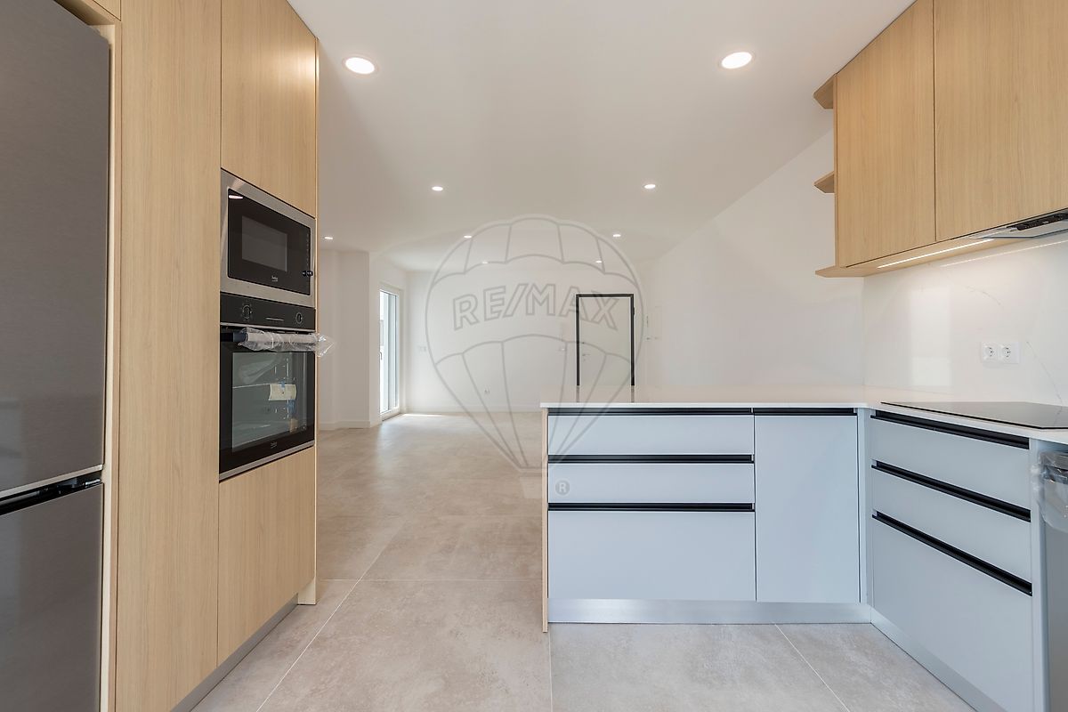 Apartamento T2 à venda em Torres Vedras (São Pedro, Santiago, Santa Maria do Castelo e São Miguel) e Matacães, Torres Vedras — foto 6