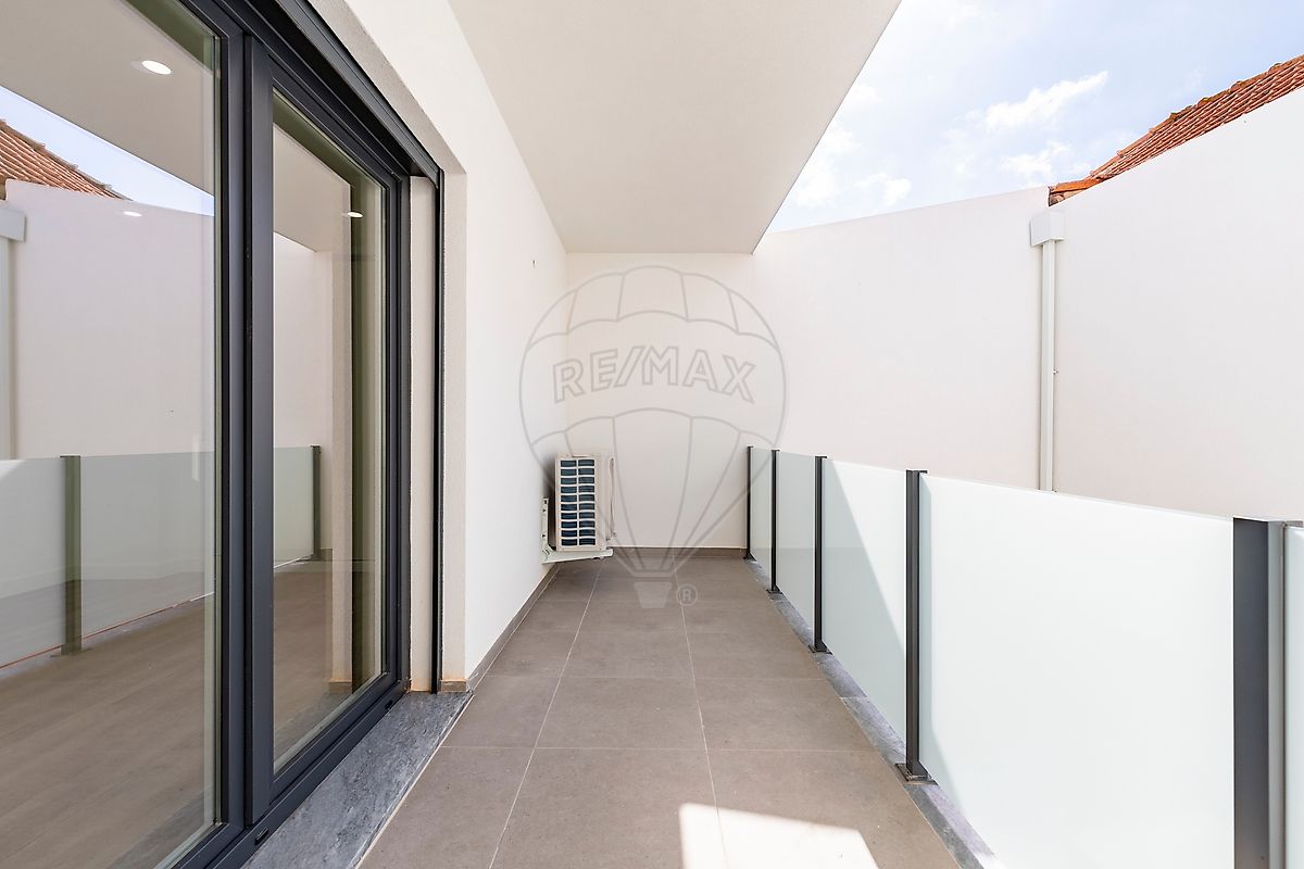 Apartamento T2 à venda em Torres Vedras (São Pedro, Santiago, Santa Maria do Castelo e São Miguel) e Matacães, Torres Vedras — foto 10