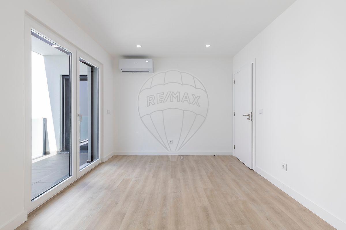 Apartamento T2 à venda em Torres Vedras (São Pedro, Santiago, Santa Maria do Castelo e São Miguel) e Matacães, Torres Vedras — foto 19