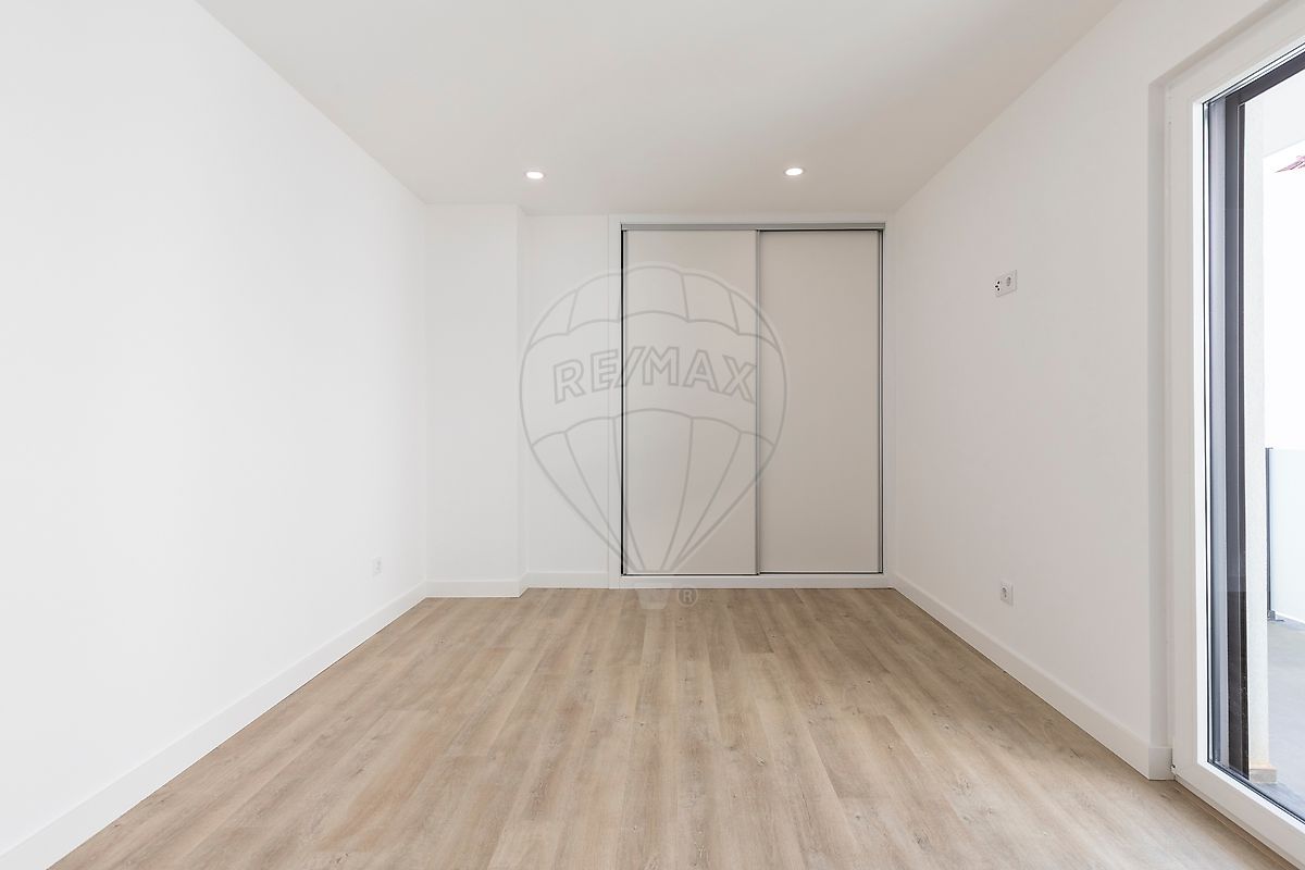 Apartamento T2 à venda em Torres Vedras (São Pedro, Santiago, Santa Maria do Castelo e São Miguel) e Matacães, Torres Vedras — foto 18