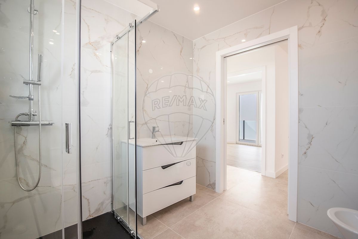 Apartamento T2 à venda em Torres Vedras (São Pedro, Santiago, Santa Maria do Castelo e São Miguel) e Matacães, Torres Vedras — foto 21