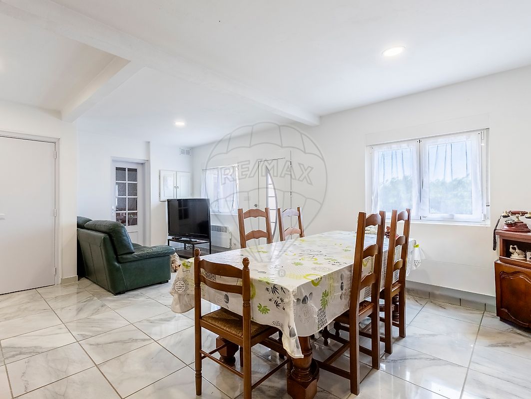 Apartamento T2 à venda em Torres Vedras