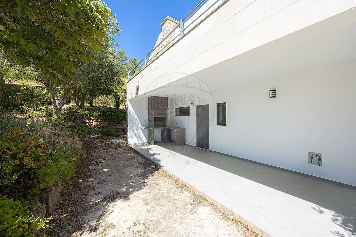 Moradia T6+ à venda em Torres Vedras (São Pedro, Santiago, Santa Maria do Castelo e São Miguel) e Matacães, Torres Vedras — foto 15