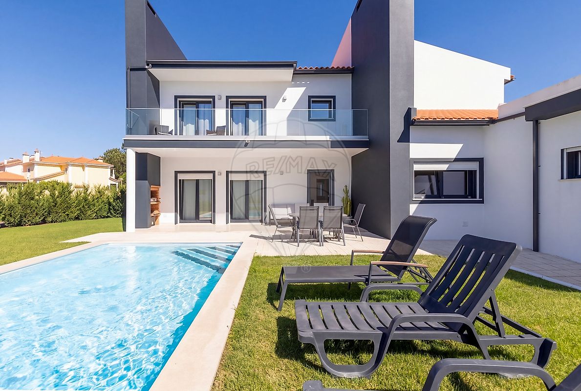 Apartamento T4 à venda em Torres Vedras