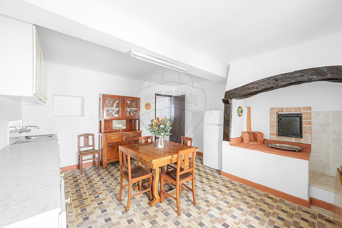 Moradia T2 à venda em Torres Vedras (São Pedro, Santiago, Santa Maria do Castelo e São Miguel) e Matacães, Torres Vedras — foto 10