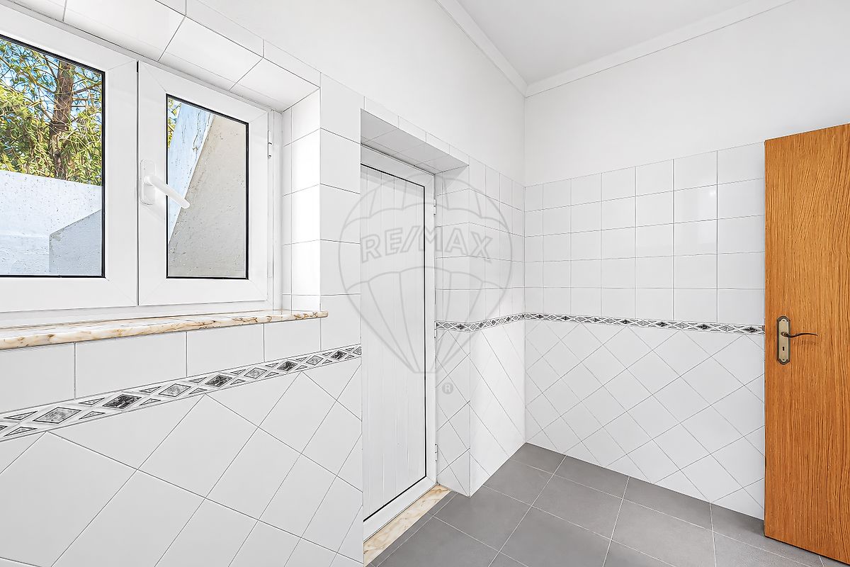 Apartamento T2 à venda em Torres Vedras (São Pedro, Santiago, Santa Maria do Castelo e São Miguel) e Matacães, Torres Vedras — foto 7