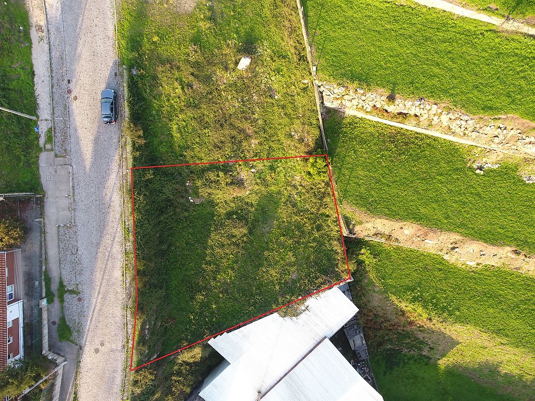 Land for sale in Paredes, Portugal — €57,000