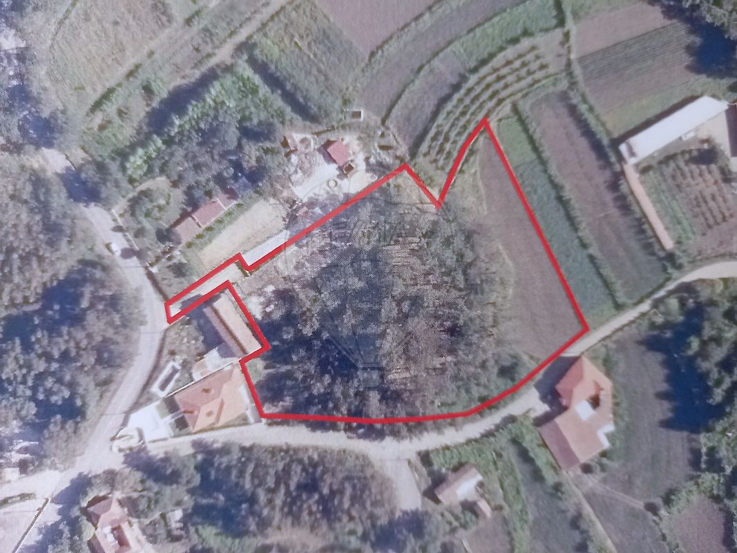 Land for sale in Paredes, Portugal — €150,000