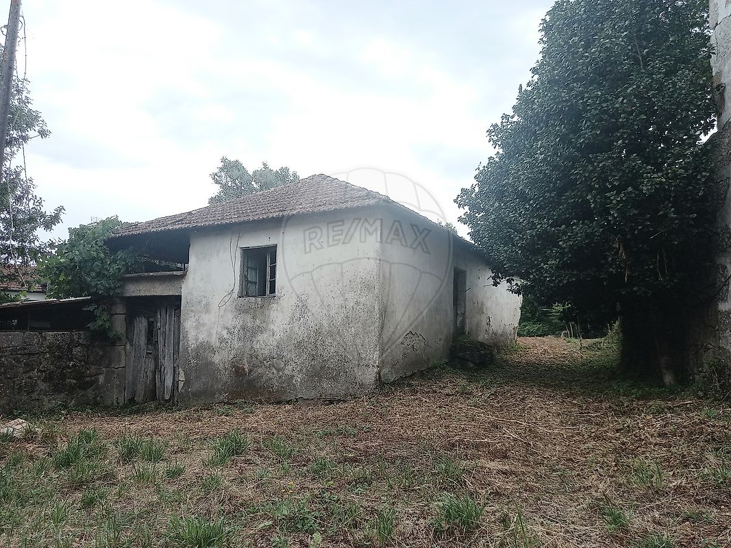 Moradia T1 à venda em Celorico de Basto