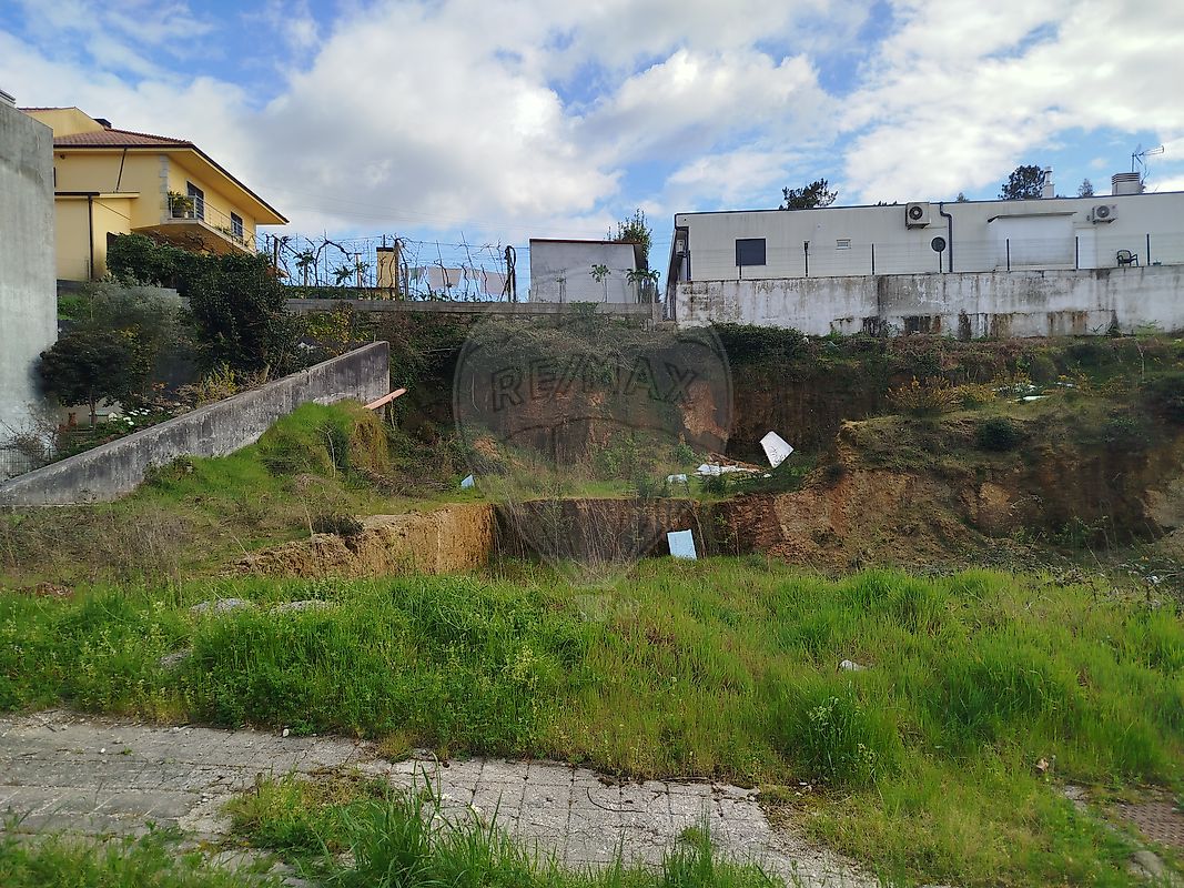 Terreno em Lousada