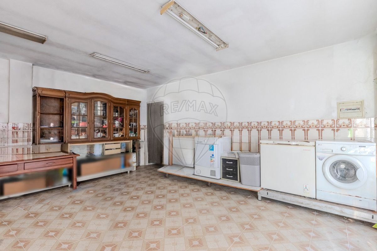 listing 121911211-25 picture-0